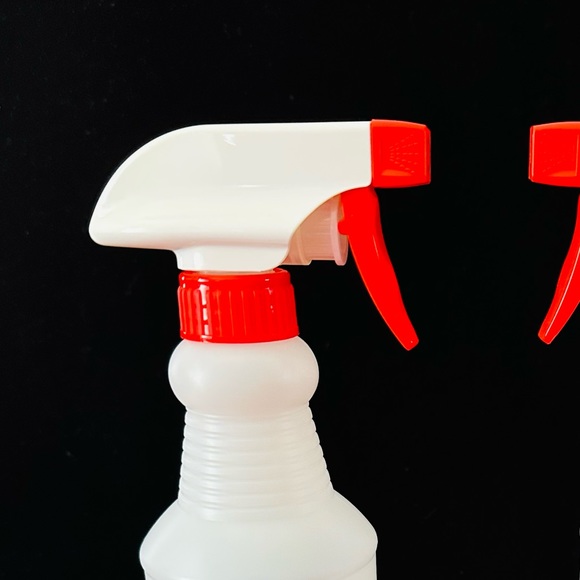 (#76) Spray Bottles (2 Pack,16 Oz), Refillable Empty Spray Bottles - Picture 4 of 7